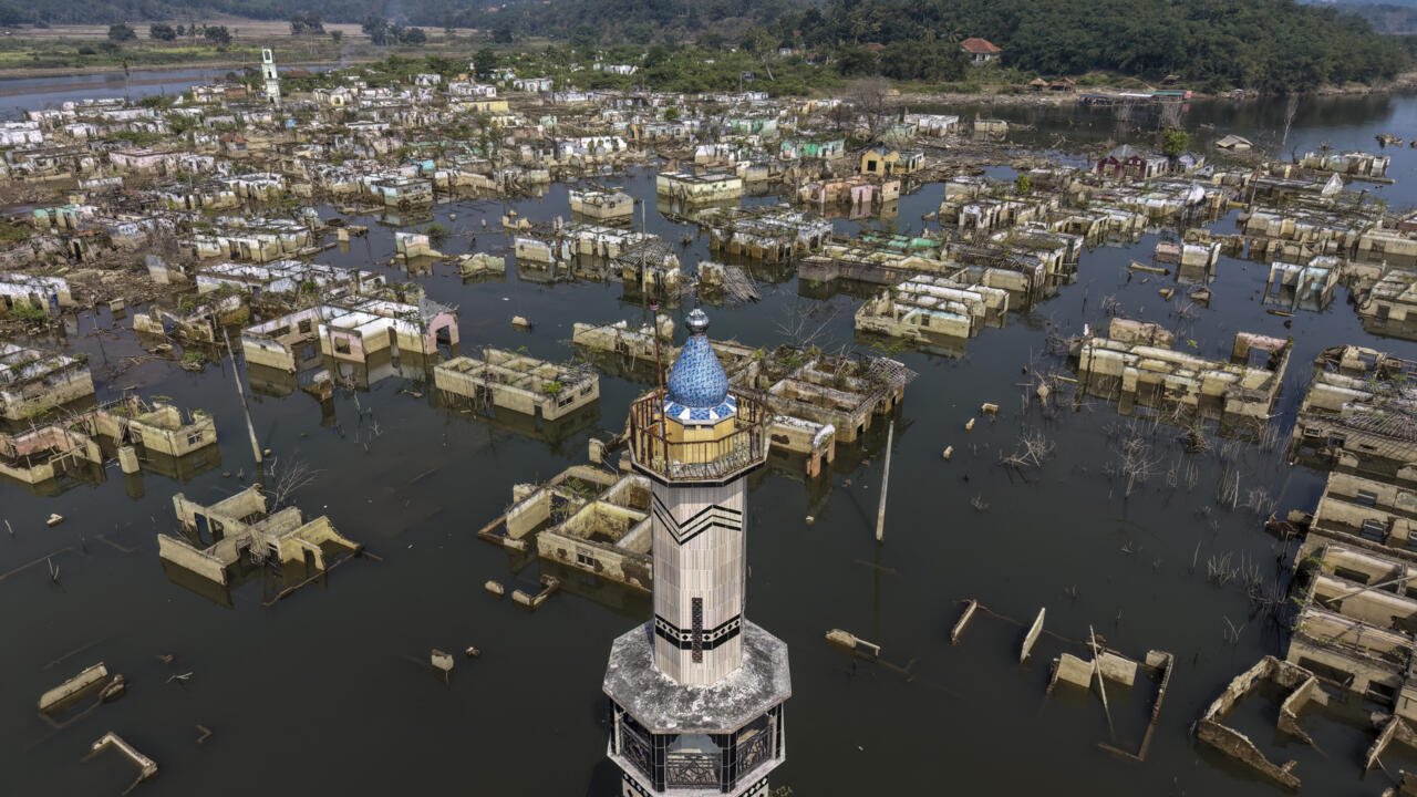 This year's El Nino set to be strongest in more than a century, UK forecasters say