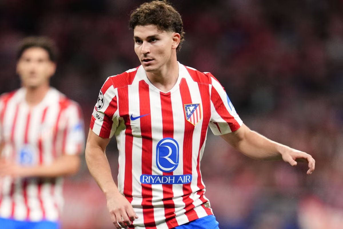Transfer news LIVE: Arsenal given Alvarez green light, Liverpool receive another Barcola boost, Man City agree deal for midfielder, Man Utd’s new left back target