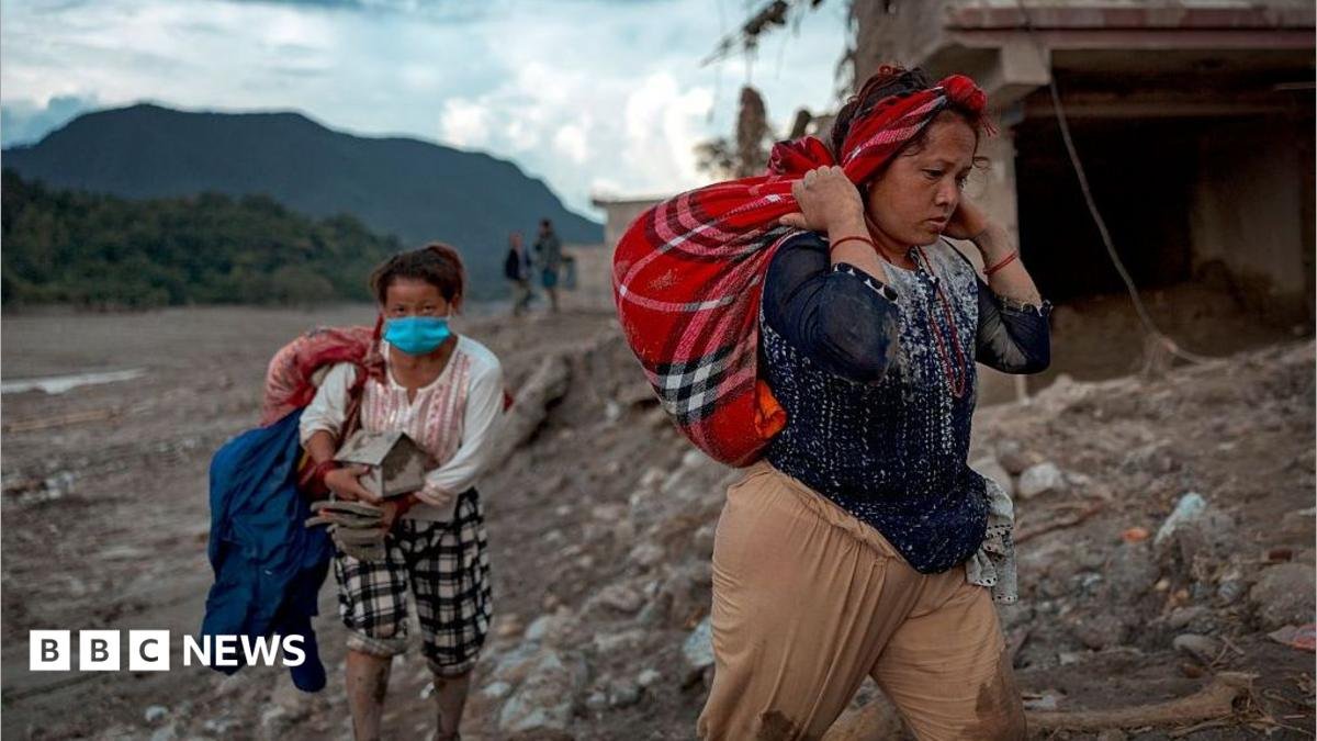 Nepal floods latest: Rescue efforts enter fifth day with more than 2,400 missing after flash flood