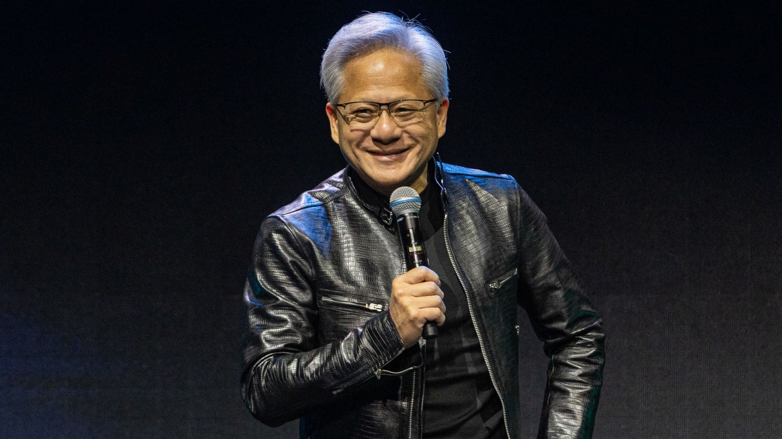 Nvidia stock rises 7% after blockbuster earnings boost AI confidence