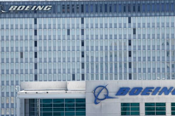 Boeing jet deliveries drop 17% in July