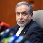Iran calls for countries to defy U.S. sanctions, pushes for diplomacy
