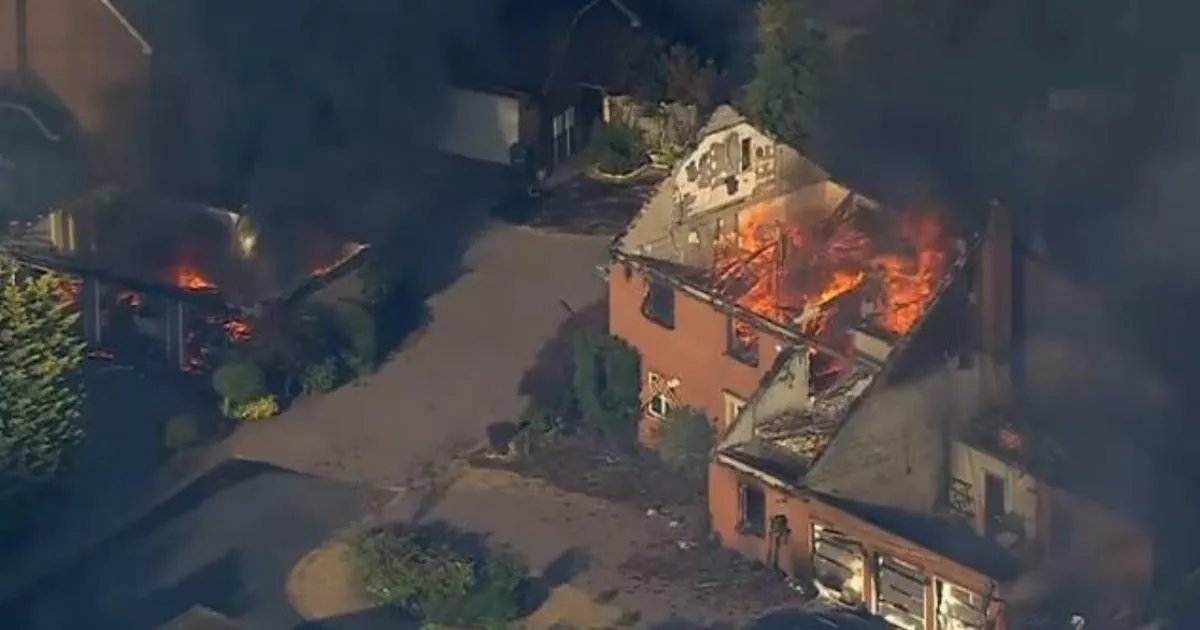 Grass fire sets homes alight in West Midlands blaze as residents flee | News UK