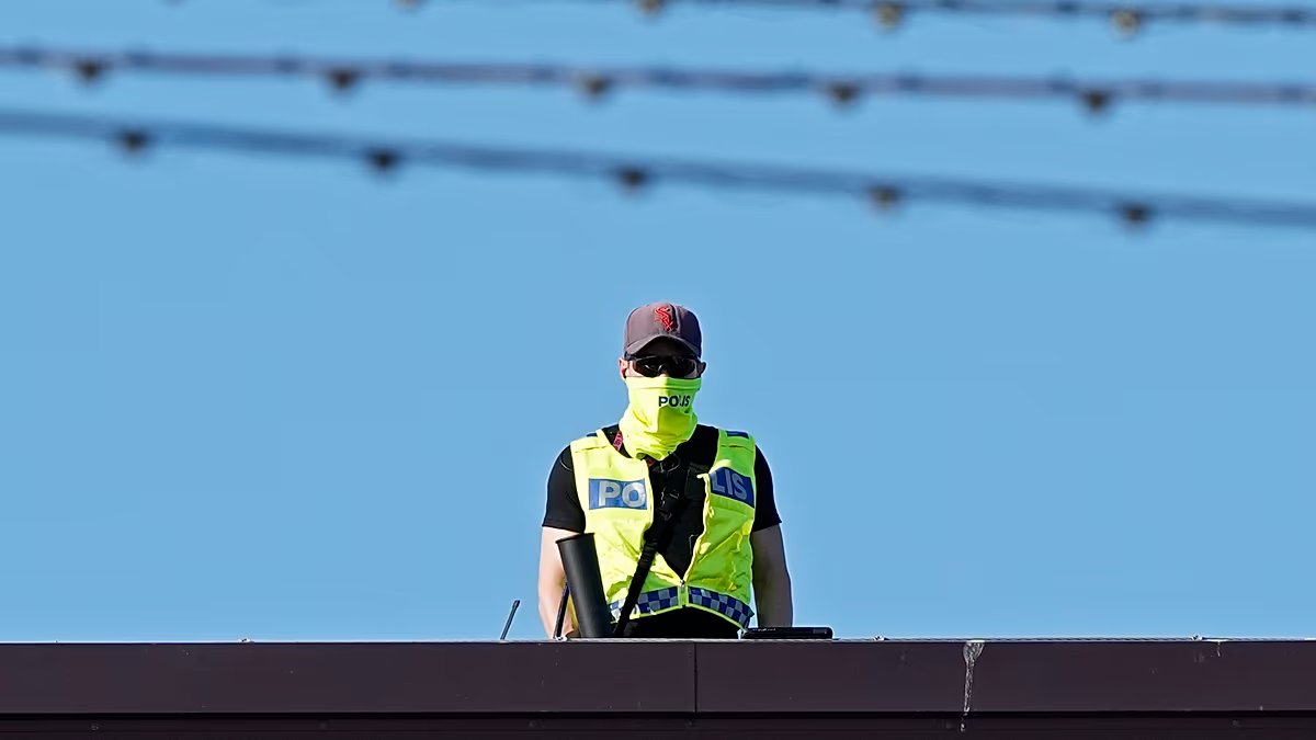 Breaking news. - Sword-wielding attacker wounds several at Swedish high school