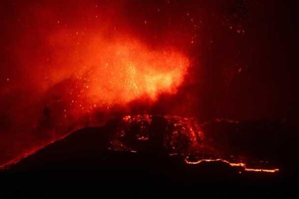 Italy: Mount Etna Eruption in Sicily Halts Catania Flights