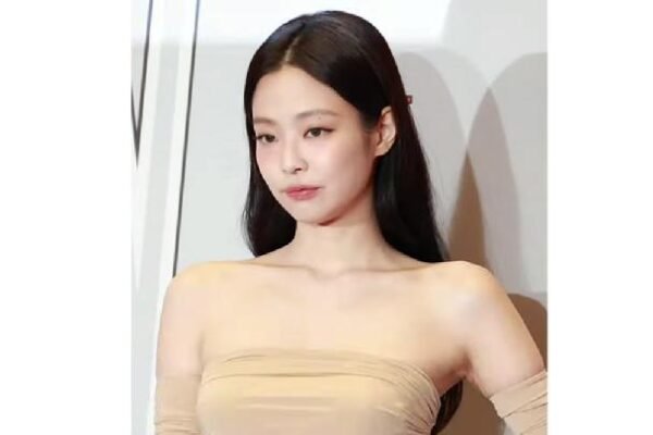BLACKPINK's Jennie Teases 'Fallen Angel' EP Out Next Week