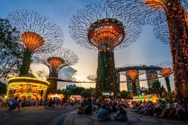 Singapore Night Festival 2026 Begins in Bras Basah.Bugis