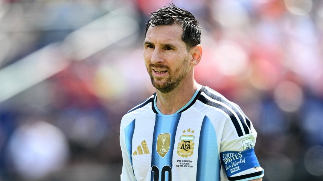 BREAKING NEWS: Lionel Messi Announces His Retirement From the Argentine National Team After a Historic Career