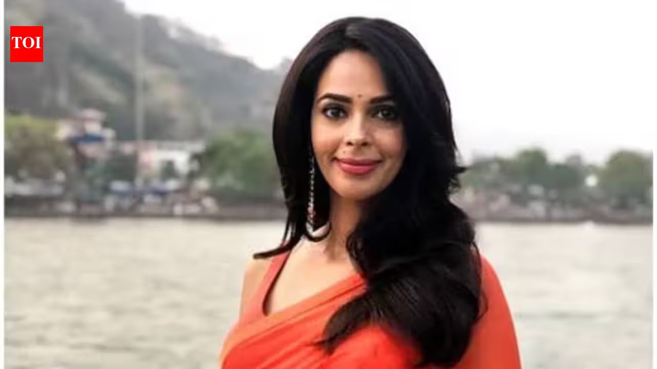 Mallika Sherawat was married at 21 to a pilot and THIS was her original name, her uncle once revealed the reason for divorce and said, 'she decided to quit wedlock and lead an independent lifestyle'