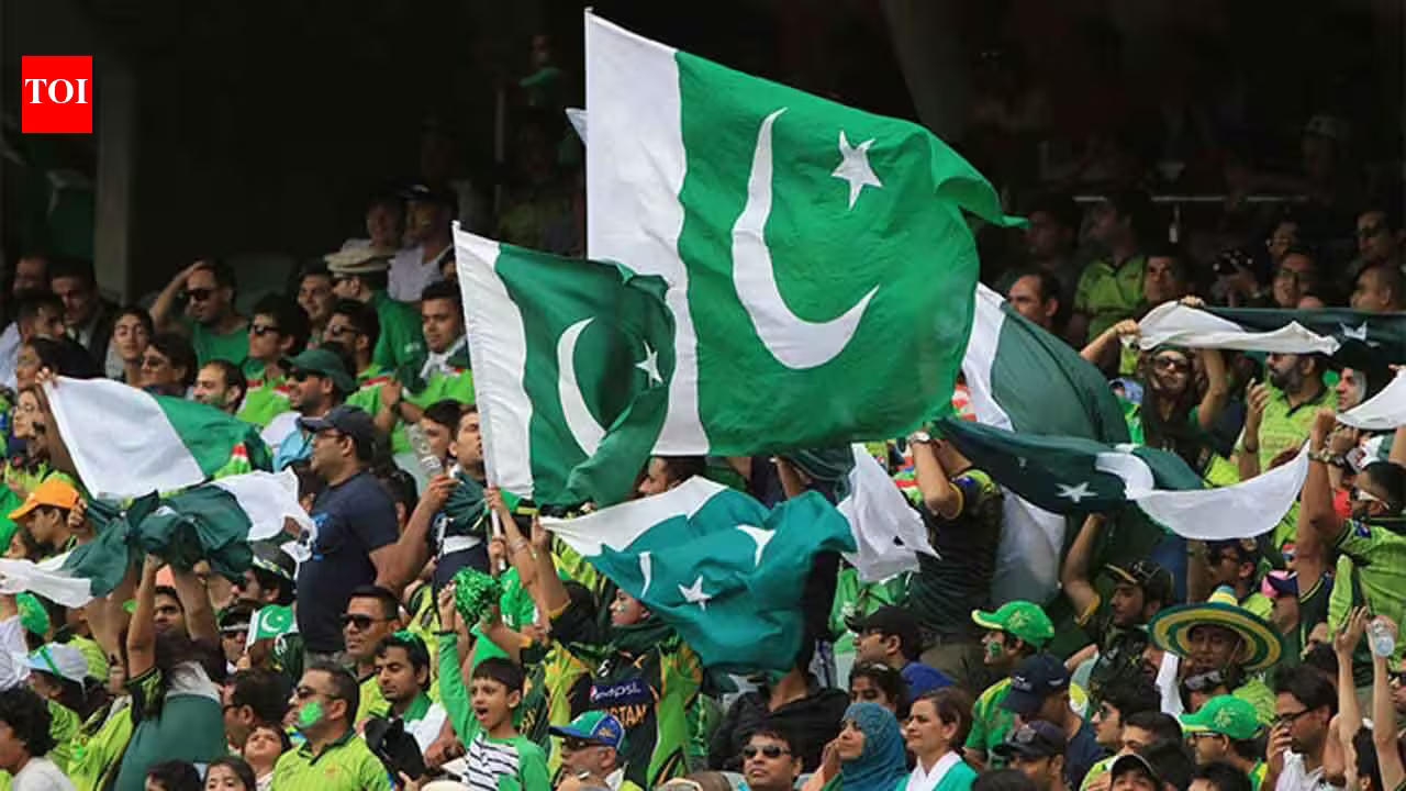 Pakistan players 'more focused on earning money': Former chief selector makes huge claim