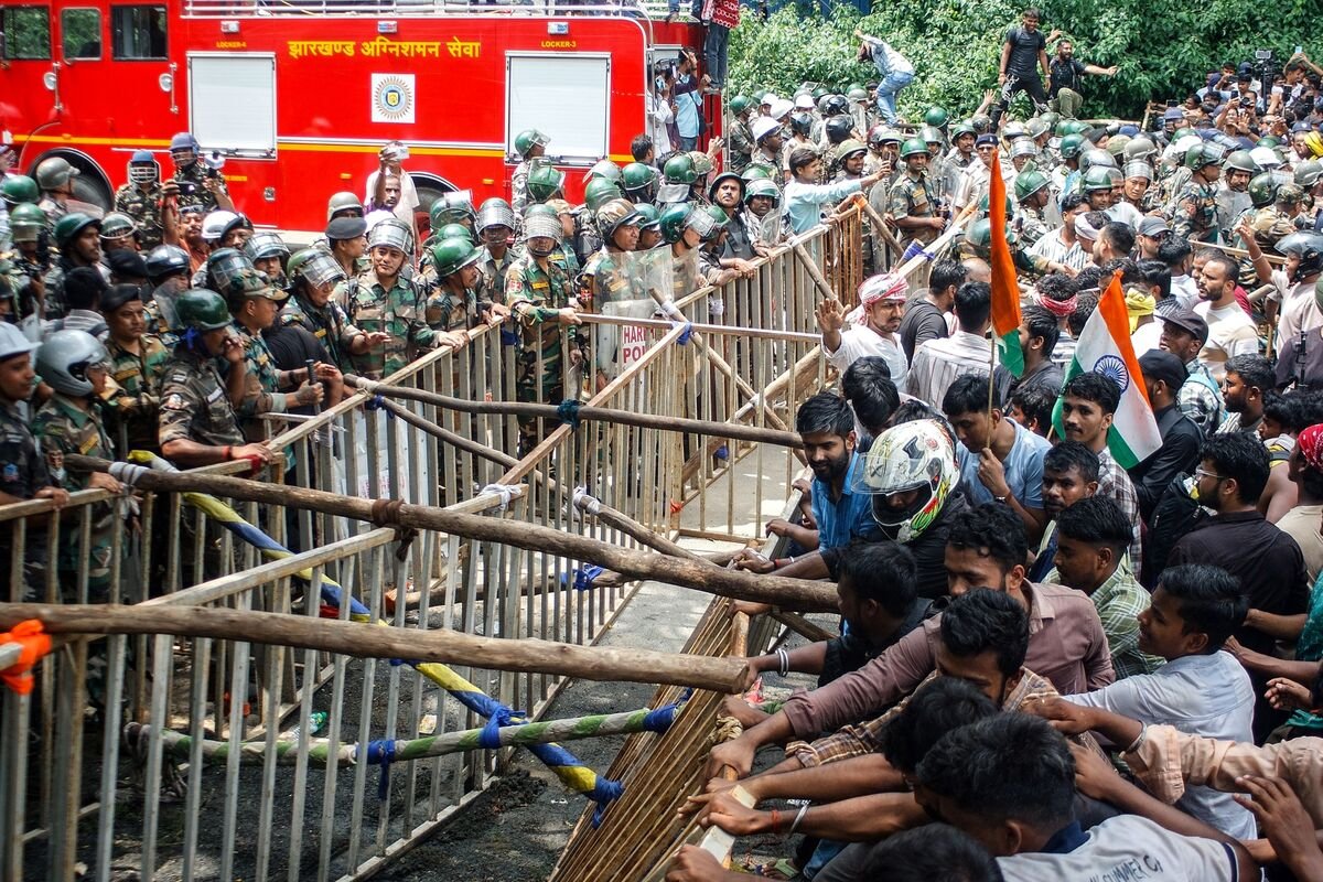 India Student Protests Disrupt Parliament, Put Modi on Defensive