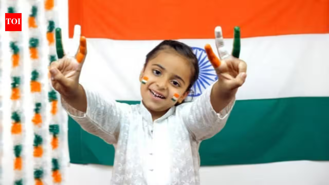 Independence day 2026: 50 heartfelt wishes, quotes and messages for students