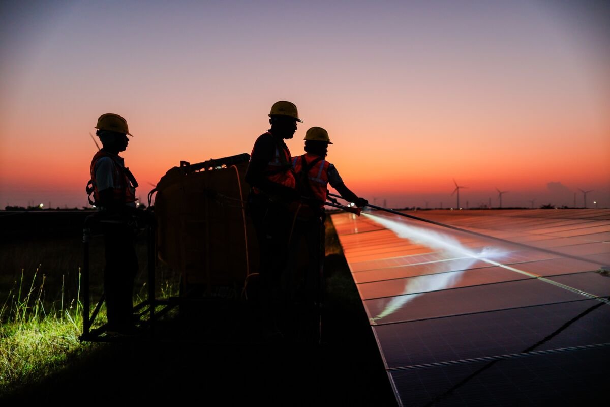 India’s Power Boom Has an Evening Problem