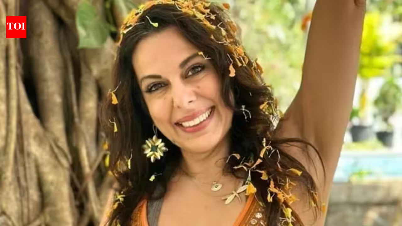 Pooja Bedi talks about her parents, Kabir Bedi and Protima Bedi's relationship; describes them as 'people who married well, lived well, and divorced well'