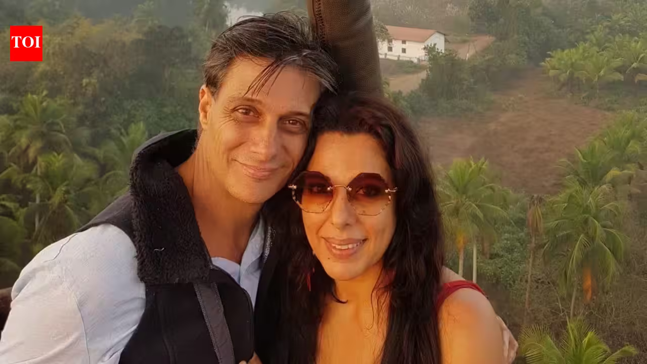 Pooja Bedi reveals she has no plans to marry Maneck Contractor despite being engaged for 8 years: 'After the commitment is there, all you're really doing is signing a piece of paper'