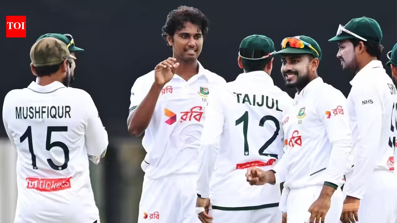 Bangladesh six wickets away from historic Test win as Australia stumble to 161/4 on day 3