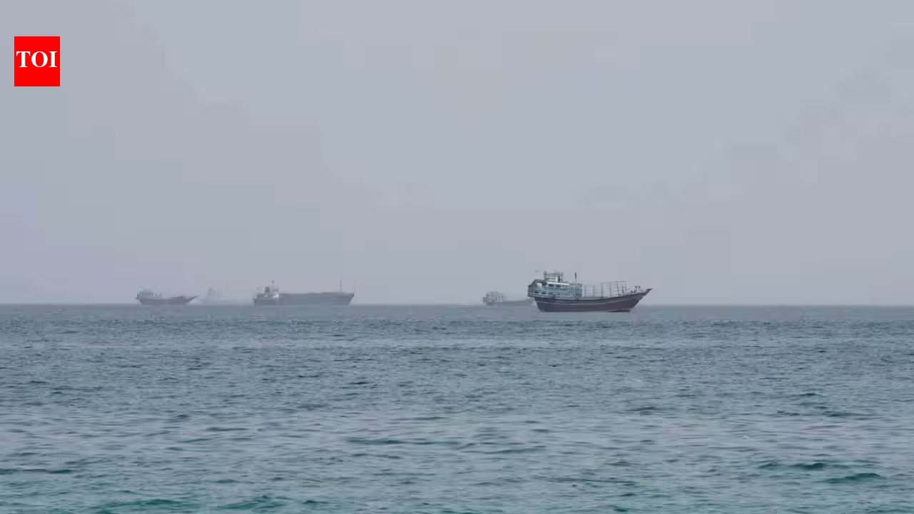 Oil prices hold steady as Hormuz nears zero traffic while Iran-US talks on Strait opening stalls