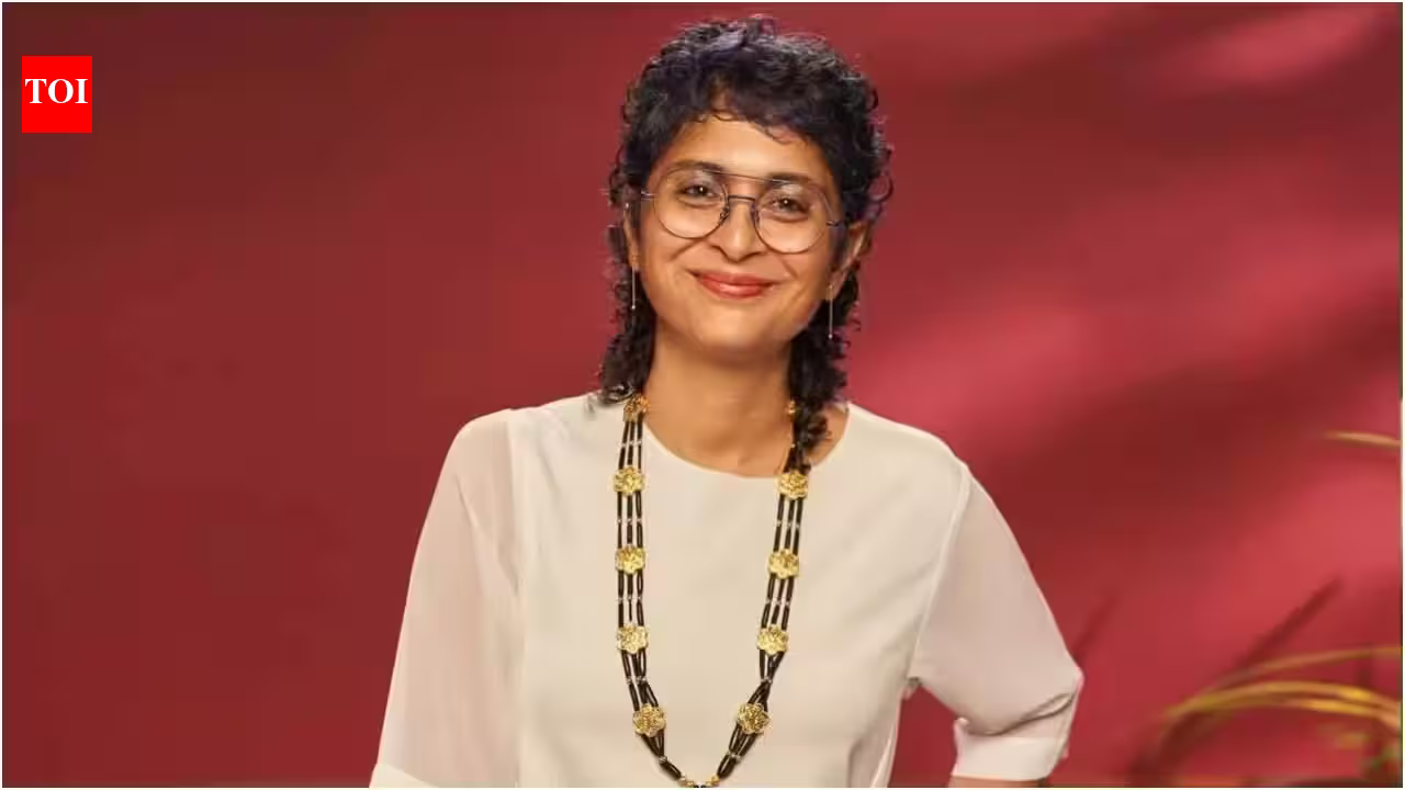 Kiran Rao mourns pet cat Miri's death with heartfelt note, son Azad seen crying: "Our hearts forever" |