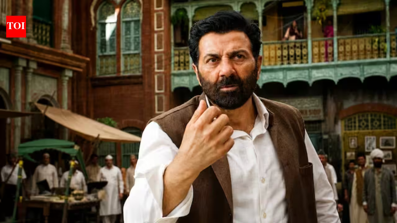 Batwara 1947 Full Movie Collection: 'Batwara 1947' box office collection day 4: Sunny Deol, Preity Zinta's film sees 72 percent drop on Monday, struggles to cross Rs 30 crore while 'Awarapan 2' inches towards Rs 100 crore | Hindi Movie News