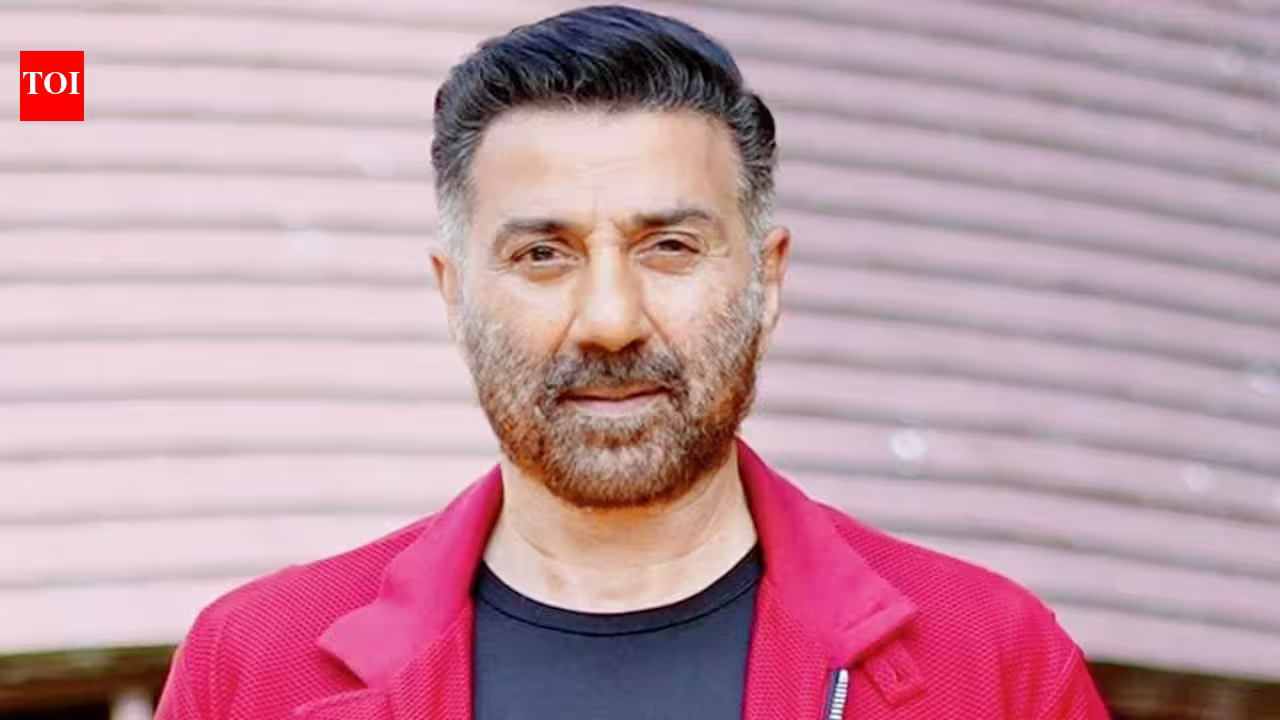 Sunny Deol says even with Rs 55.99 crore debt when bank issued auction notice for his Juhu home, he was happy: 'I didn’t owe anyone anything, I just had to sell my own assets' | Hindi Movie News