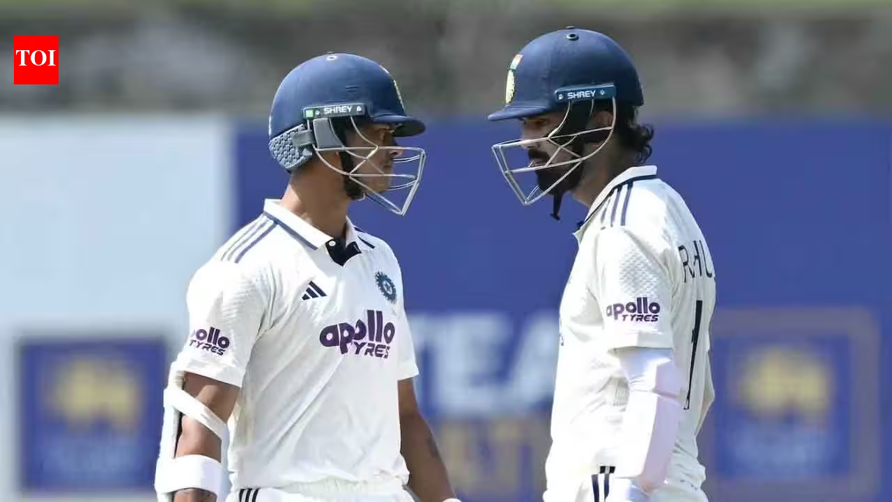 Sri Lanka 284/10 in 79.4 Overs