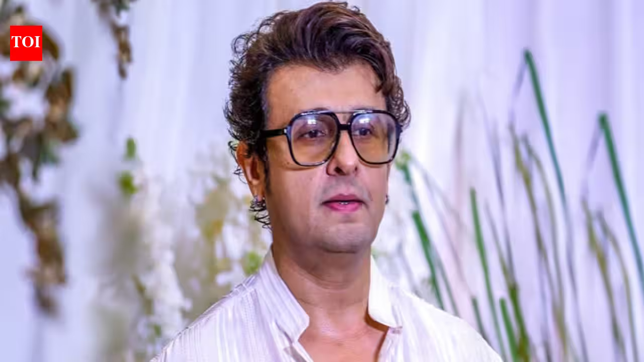 Sonu Nigam's intellectual property suit resolved by Bombay High Court as the singer's namesake agrees to not use his identity, image without authorisation | Hindi Movie News