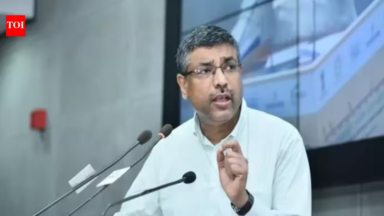 Govt clears 31 electronics part projects worth Rs 7,877cr