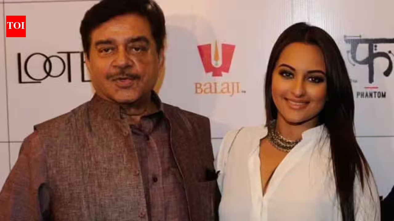 Sonakshi Sinha: 'Trolls are being paid to target her': Shatrughan Sinha reacts to Sonakshi Sinha's trolling for silence on Jharkhand protests after she supported NEET paper leak protests, says she may join politics | Hindi Movie News