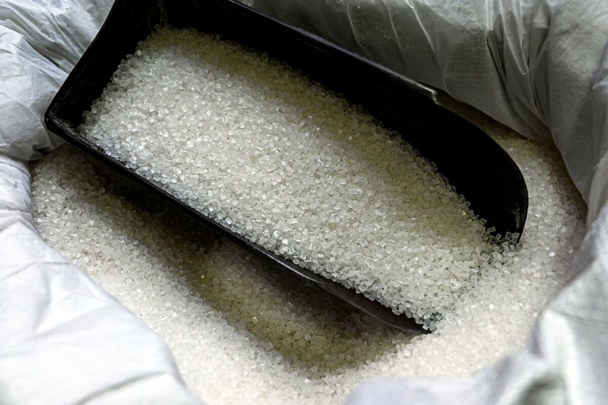 India Weighs Sugar Import Duty Cut to Curb Record Local Prices
