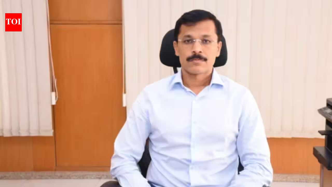 ‘IAS Singham’ Tukaram Mundhe is back in the spotlight: From a village school to 25 transfers, know his education and career journey