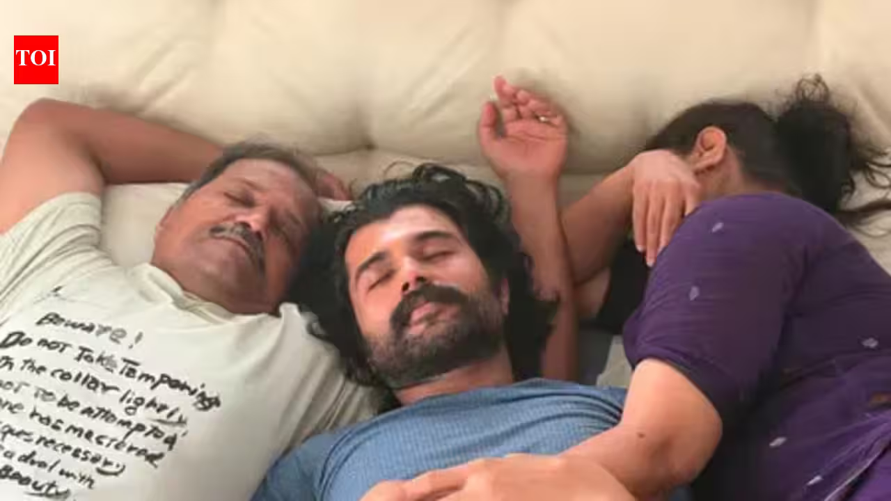 From cancelled shoot to childhood comfort: Vijay Deverakonda’s sweet rainy-day escape goes viral | Telugu Movie News