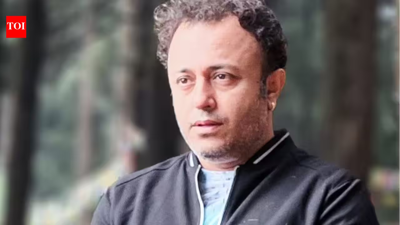 Bengali actor Jaayjeet Banerjee escapes serious injury after speeding lorry hits his car; says, ‘I could have been seriously injured’ |