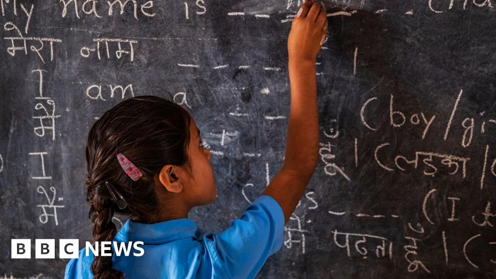 CJP's #SchoolThikKaro: #FixTheSchool, say India's 'cockroach' protesters. Schoolchildren agree