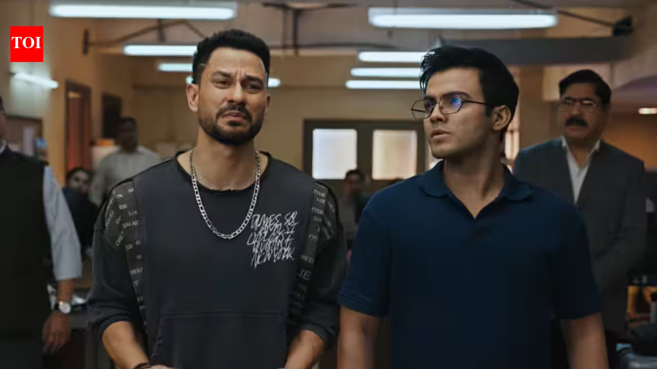 Kunal Kemmu's 'Vibe' teaser: Netizens react, 'Kunal, you are saving Bollywood comedy' | Hindi Movie News