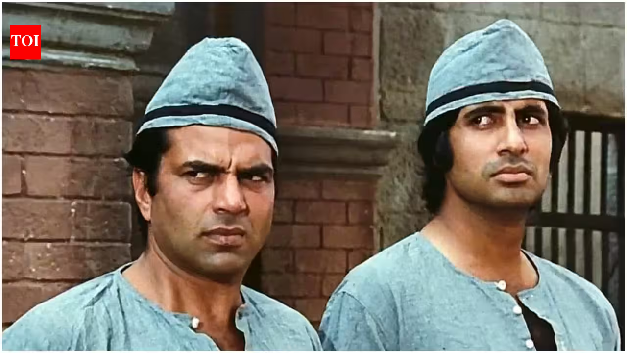 In 1975, Amitabh Bachchan and Dharmendra's 'Sholay' made Rs 50 crores; then why was it declared a FLOP? |