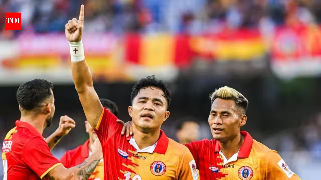 East Bengal humiliate Mohun Bagan 4-1 to lift record-equalling 17th Durand Cup, Lalrindika stars with hat-trick | Football News