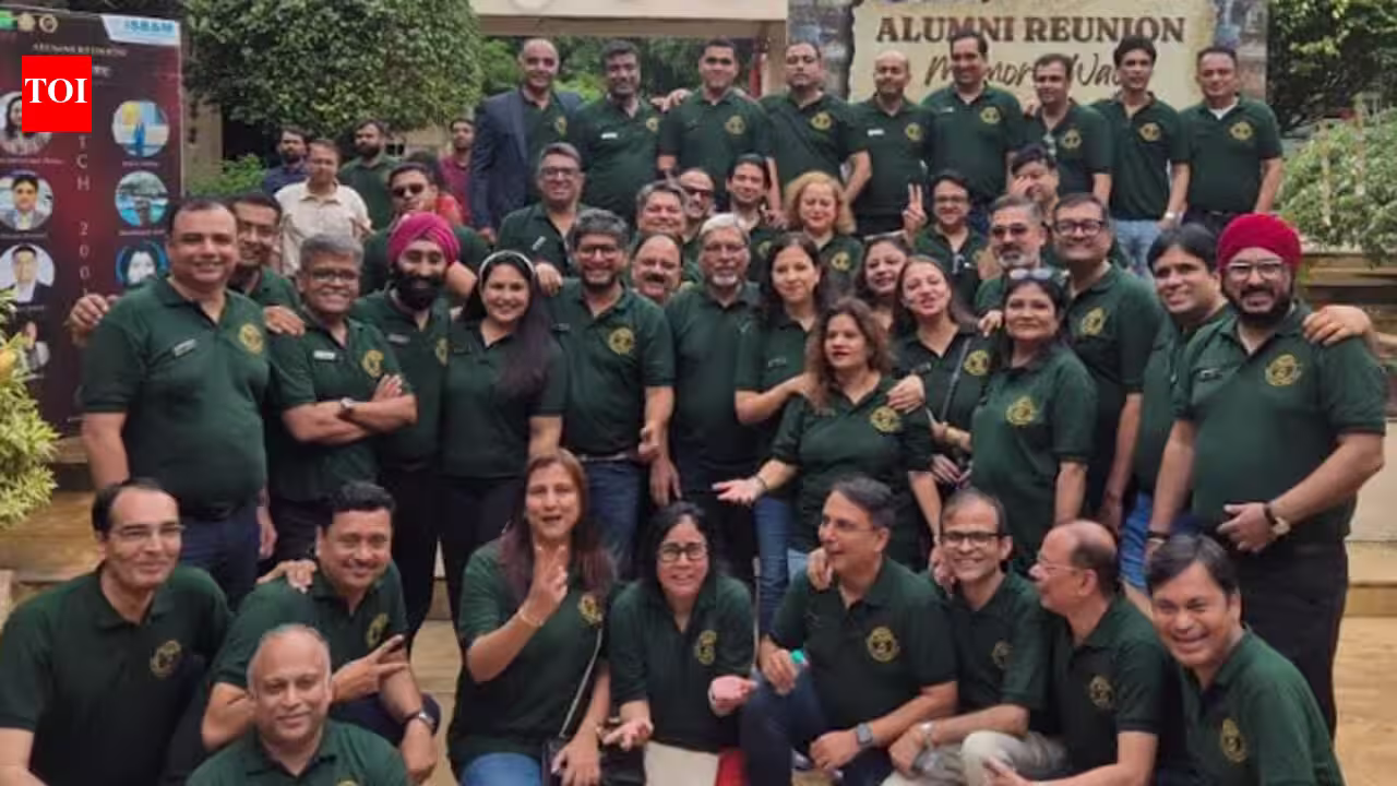 ISB&M Alumni Reunite After 25 Years, Pledge Continued Support to Build a Knowledge-Driven Generation