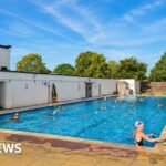 Woodstock Open Air Pool extends season after 'summer of sunshine'