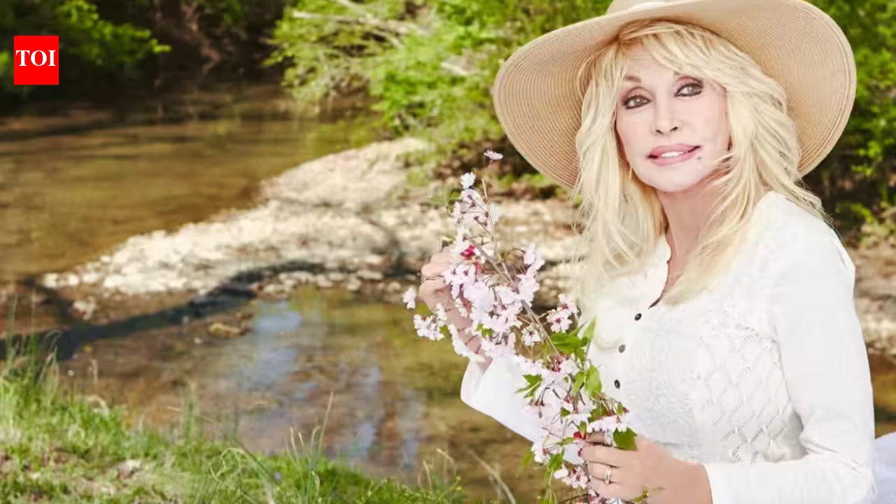 Dolly Parton’s Dollywood website crashes after news of ‘Jolene’ singer’s death is confirmed |