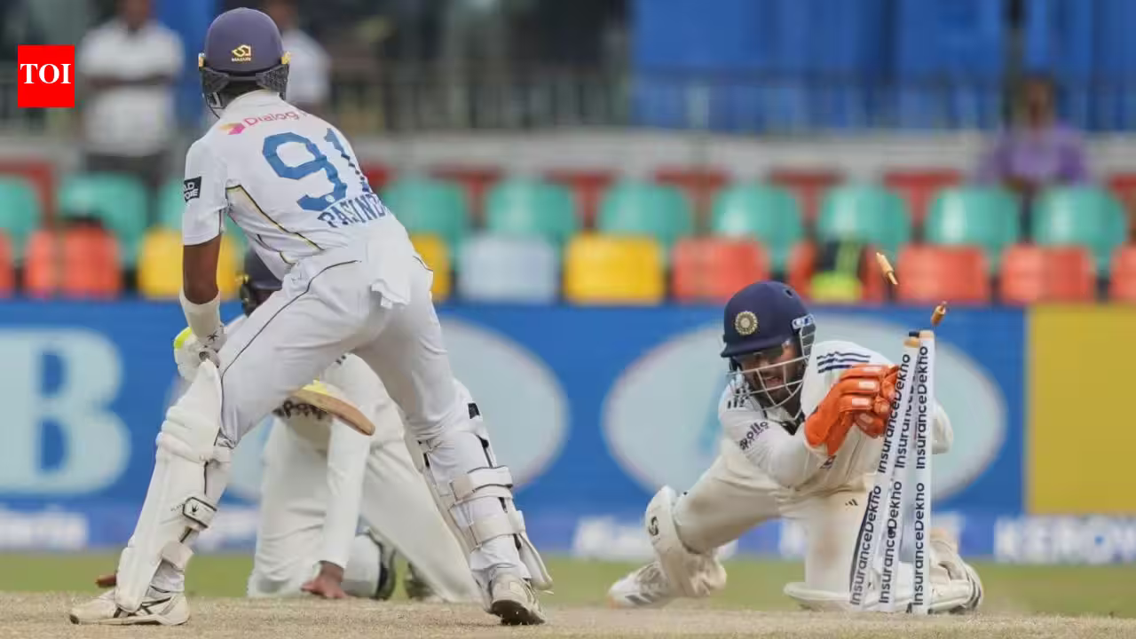 Fight after follow-on: Sooriyabandara, Kamindu Mendis defy India but Sri Lanka stare at series defeat in Colombo | Cricket News