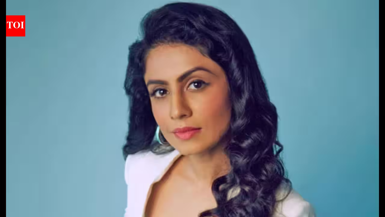 National Award-winning actress Manasi Parekh shares safety update from China amid Tibet flash floods as she joins Kailash Mansarovar yatra | Gujarati Movie News