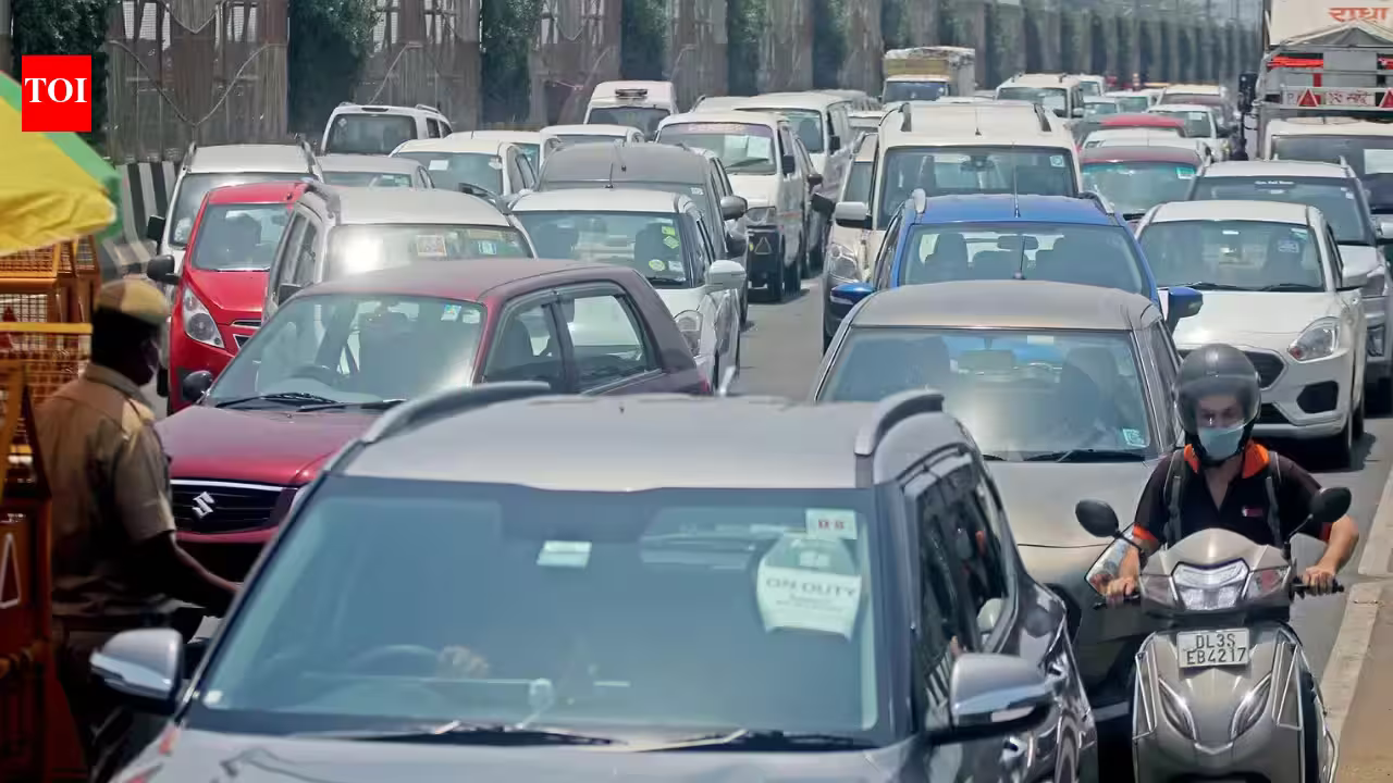 Maharashtra tops car, CV sales in Q1; UP leads in 2&3-wheelers