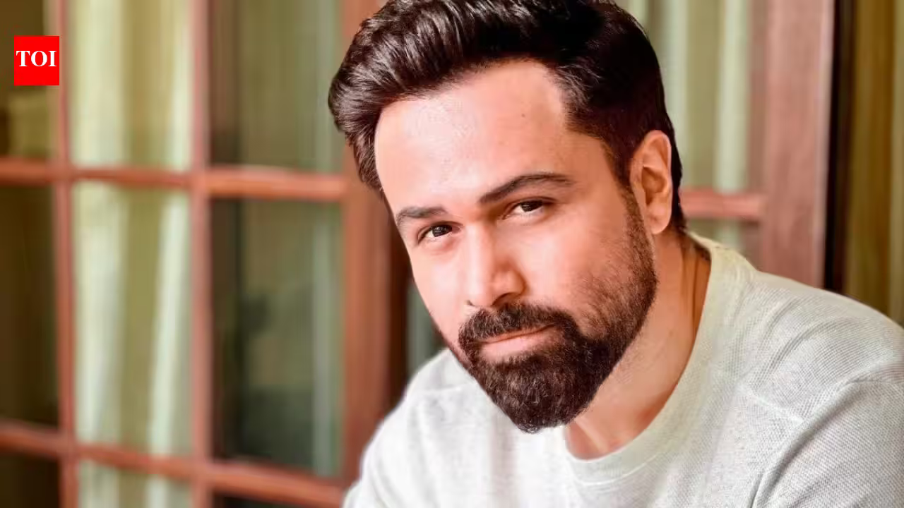 Awarapan 2: Emraan Hashmi announces postponement of Bengaluru gig to September 12 amid reports of being diagnosed with swine flu after ‘Awarapan 2’ success: 'Picture khatam nahi hua, bas postpone hua hai' | Hindi Movie News