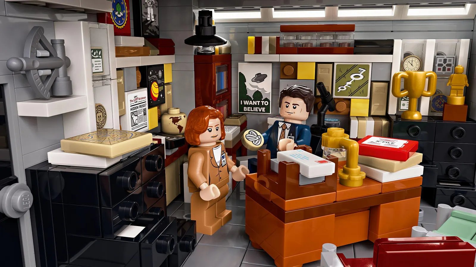 Lego X-Files (21369) Review: Proof We Need More Fan-Made MOCs