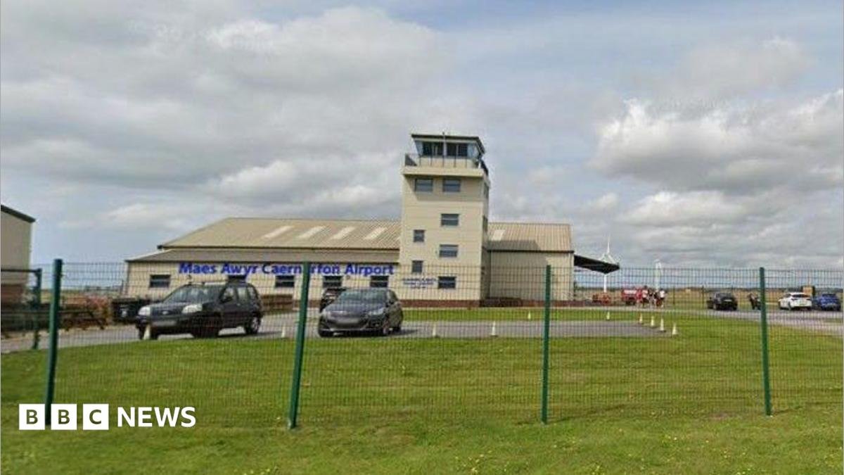 Two dead after light aircraft crash in Trawsfynydd