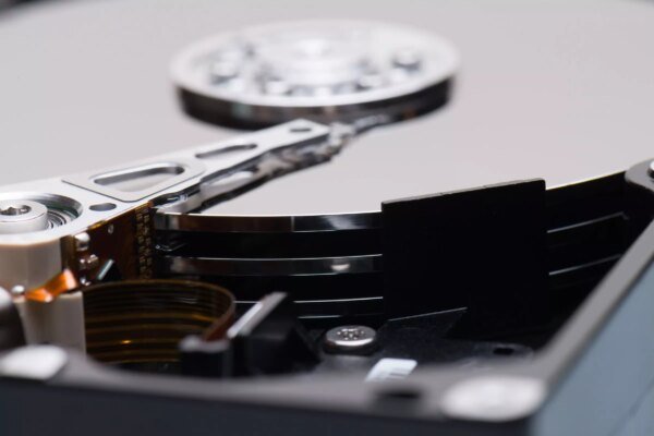 New study finds HGST, WD hard drives fail less often than Seagate and Toshiba