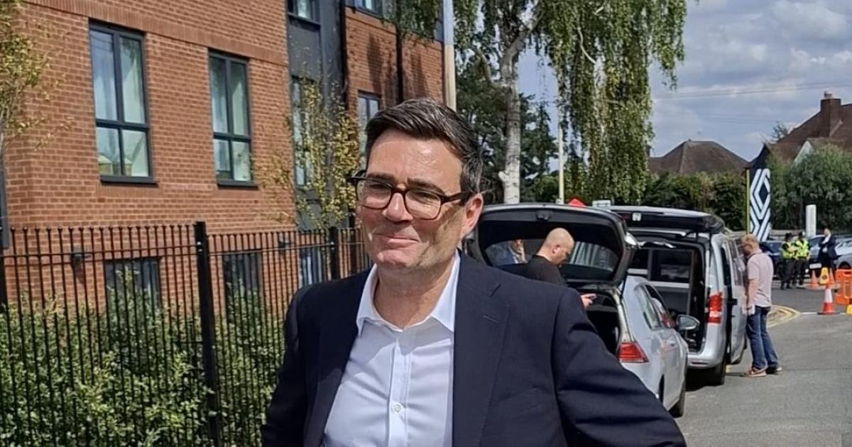 Prime minister Andy Burnham speaks to crowds in Stourbridge