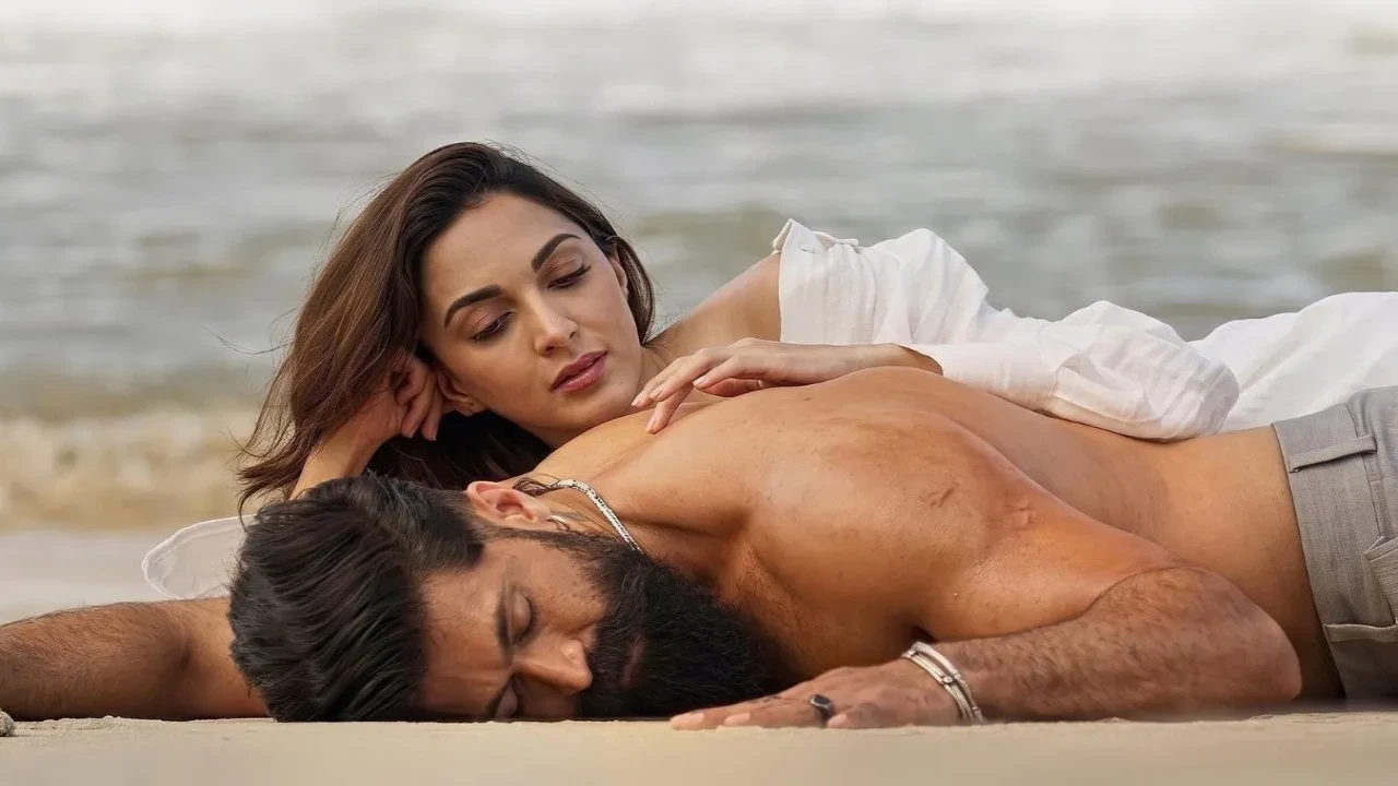 Toxic (Hindi) Advance Booking Box Office: Yash and Kiara Advani starrer sells 45,000 tickets in top National Chains, 5 days to go for release