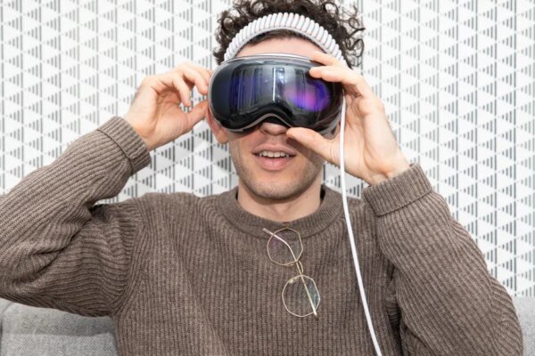 Apple is laying off staffers working on the Vision Pro and Siri