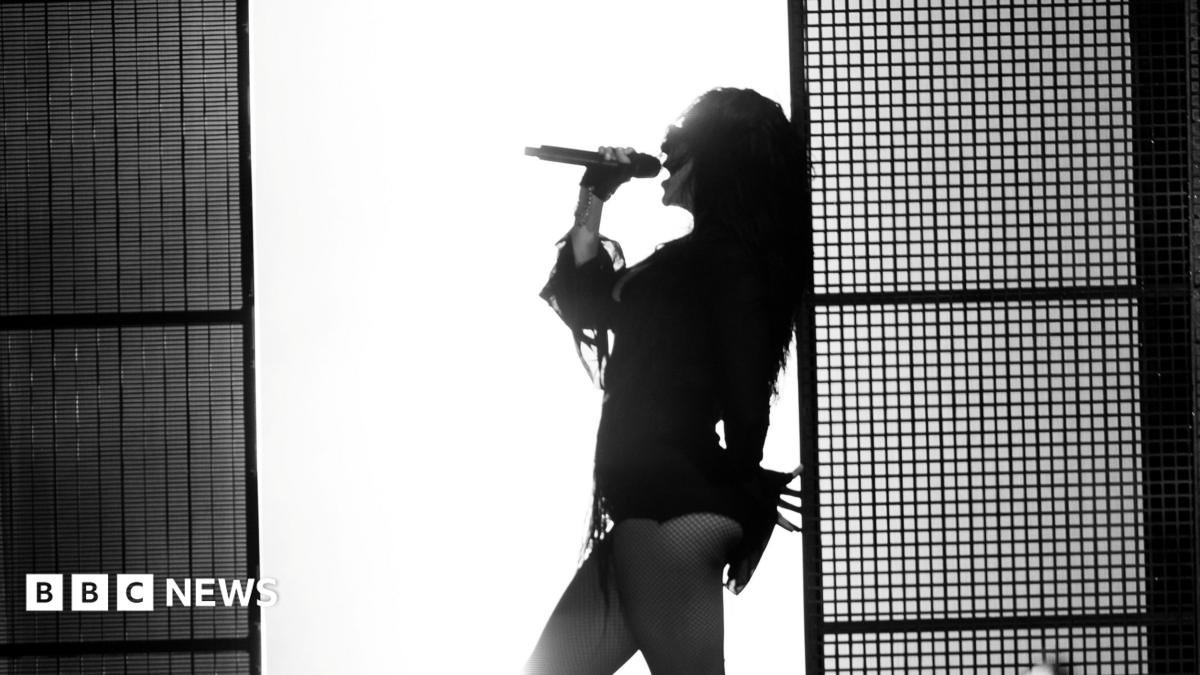 Charli XCX electrifies Reading Festival with era-spanning set
